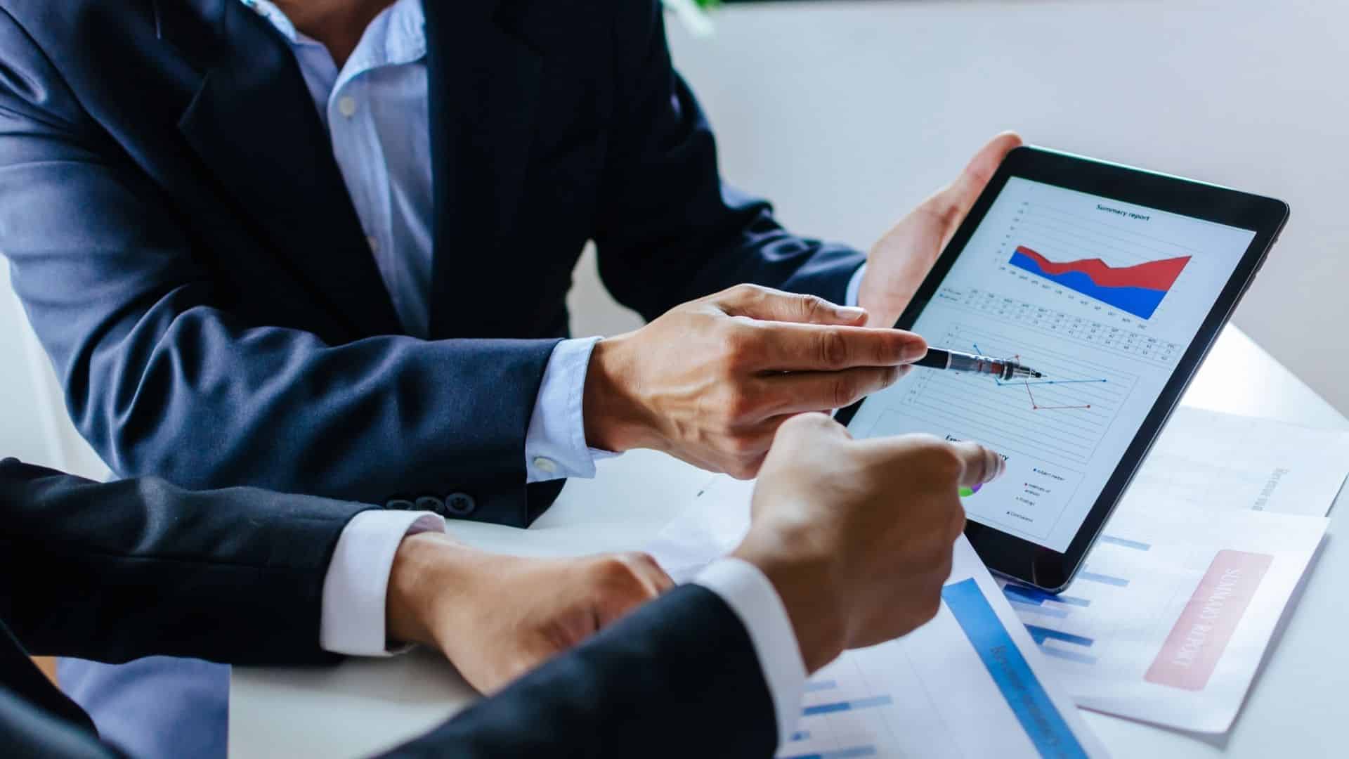 What to look for when choosing a BI consultant